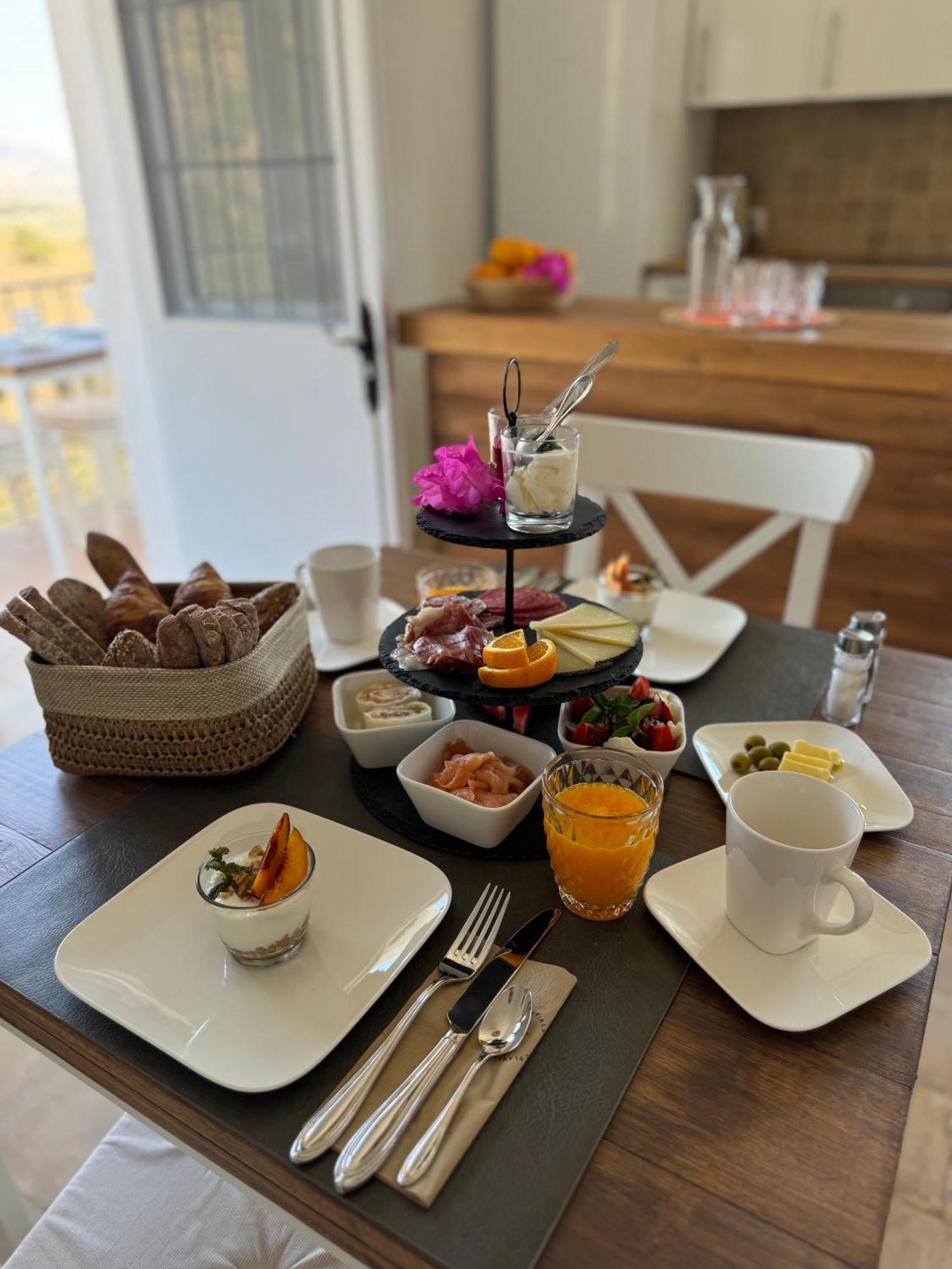 Santa Teresa Bed & Breakfast Andalusien Pizarra Exterior photo