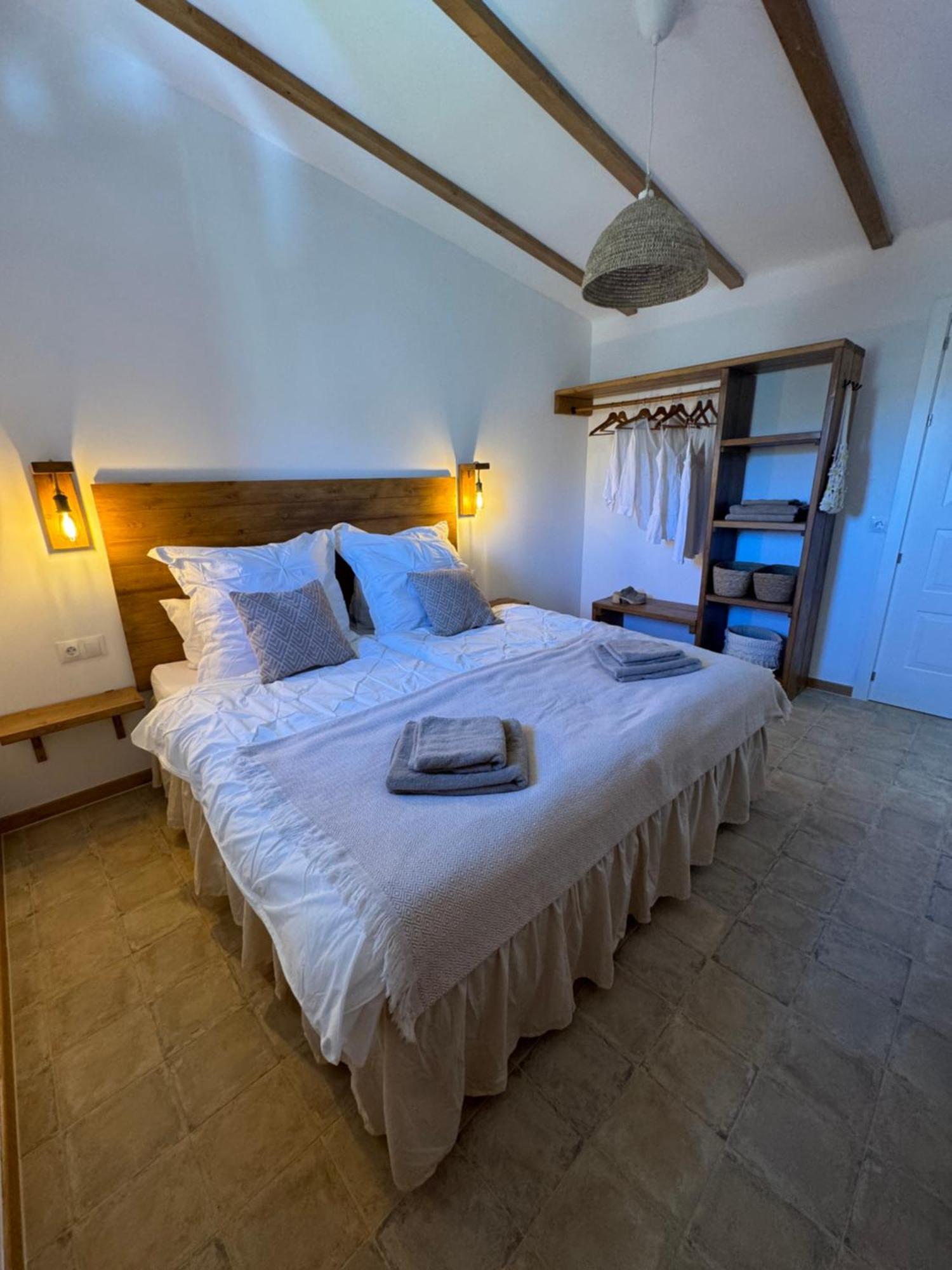 Santa Teresa Bed & Breakfast Andalusien Pizarra Exterior photo